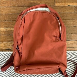 Moment Travel Wear MTW Backpack 17L Clay